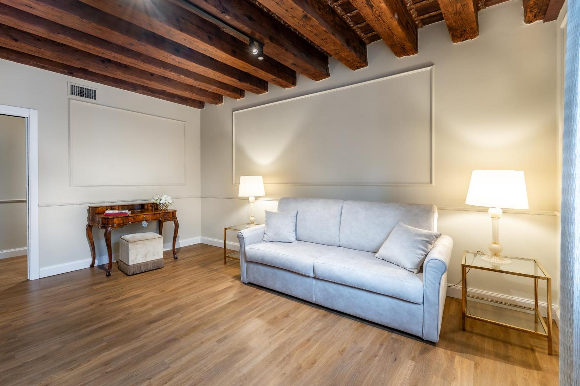San Vio Palace Luxury Apartments 베니스 외부 사진