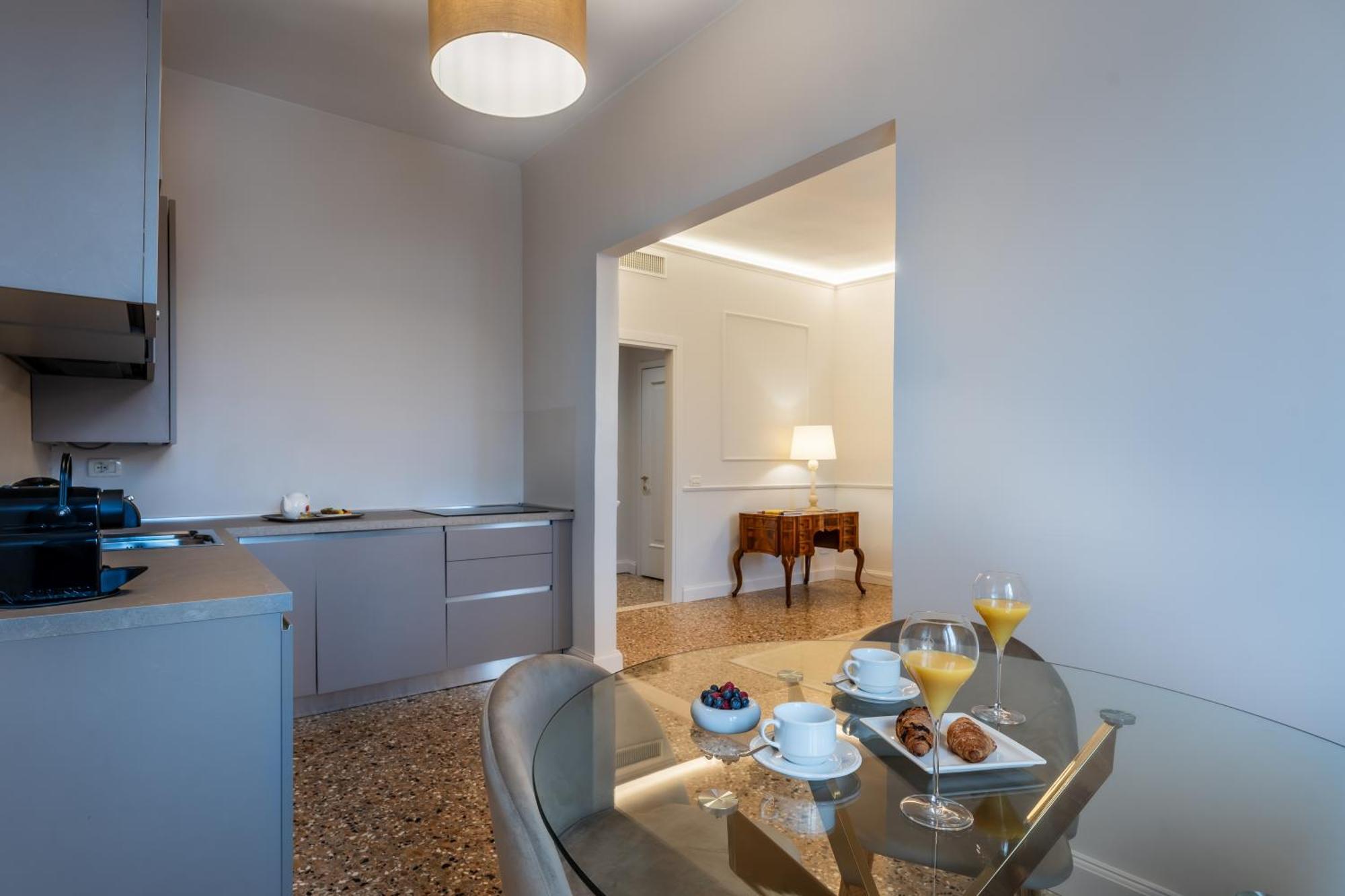 San Vio Palace Luxury Apartments 베니스 외부 사진