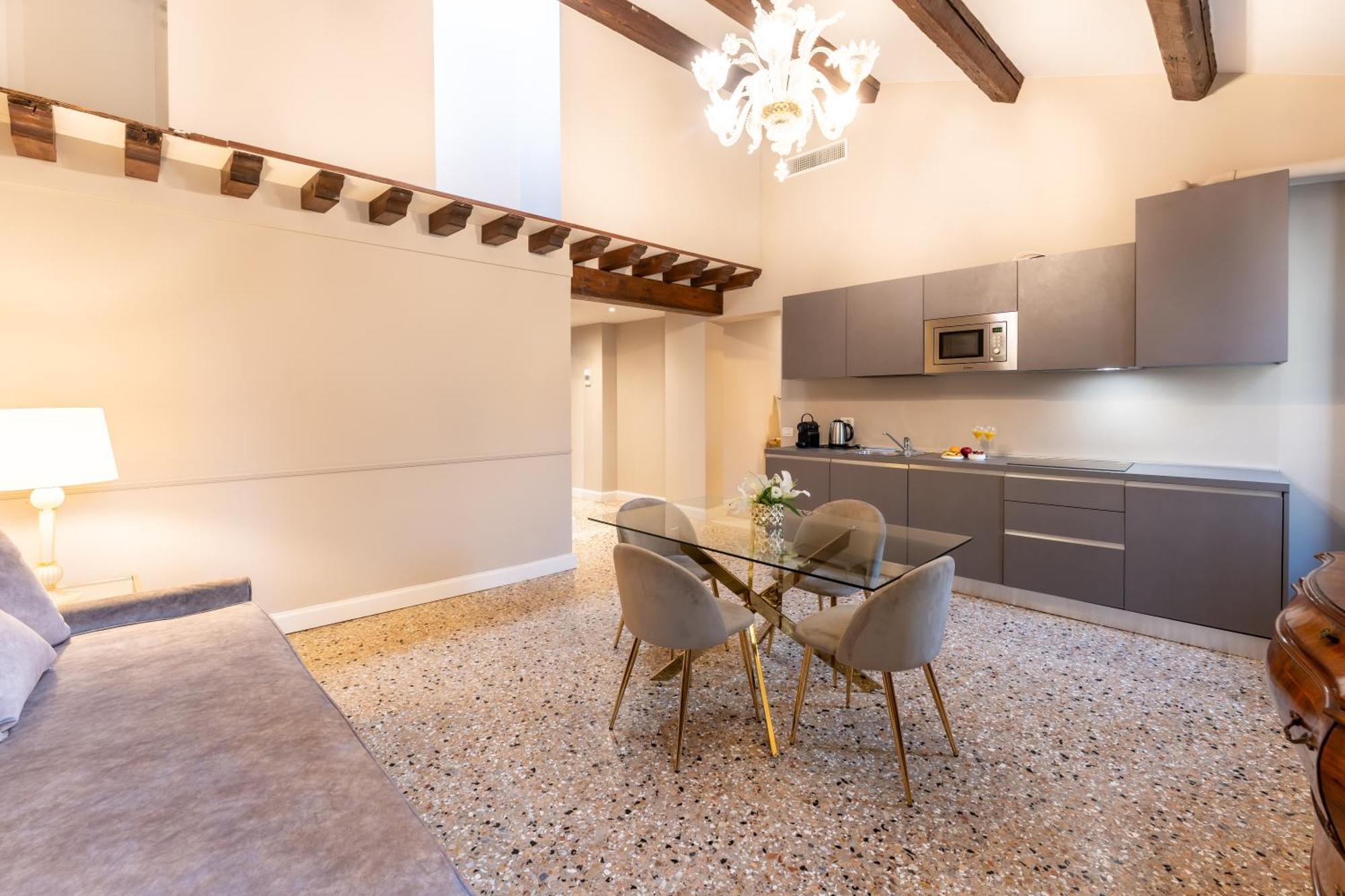 San Vio Palace Luxury Apartments 베니스 외부 사진