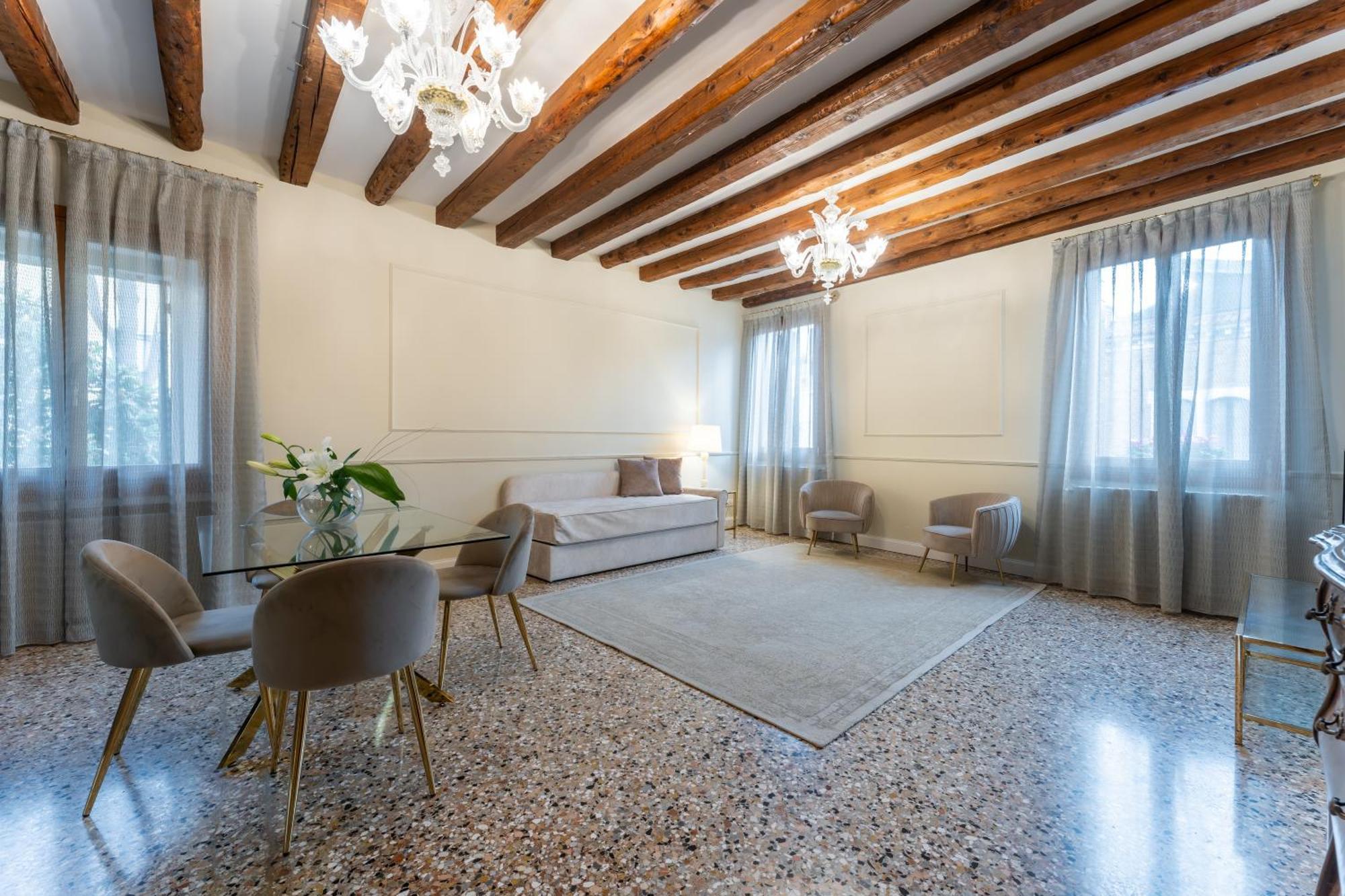 San Vio Palace Luxury Apartments 베니스 외부 사진