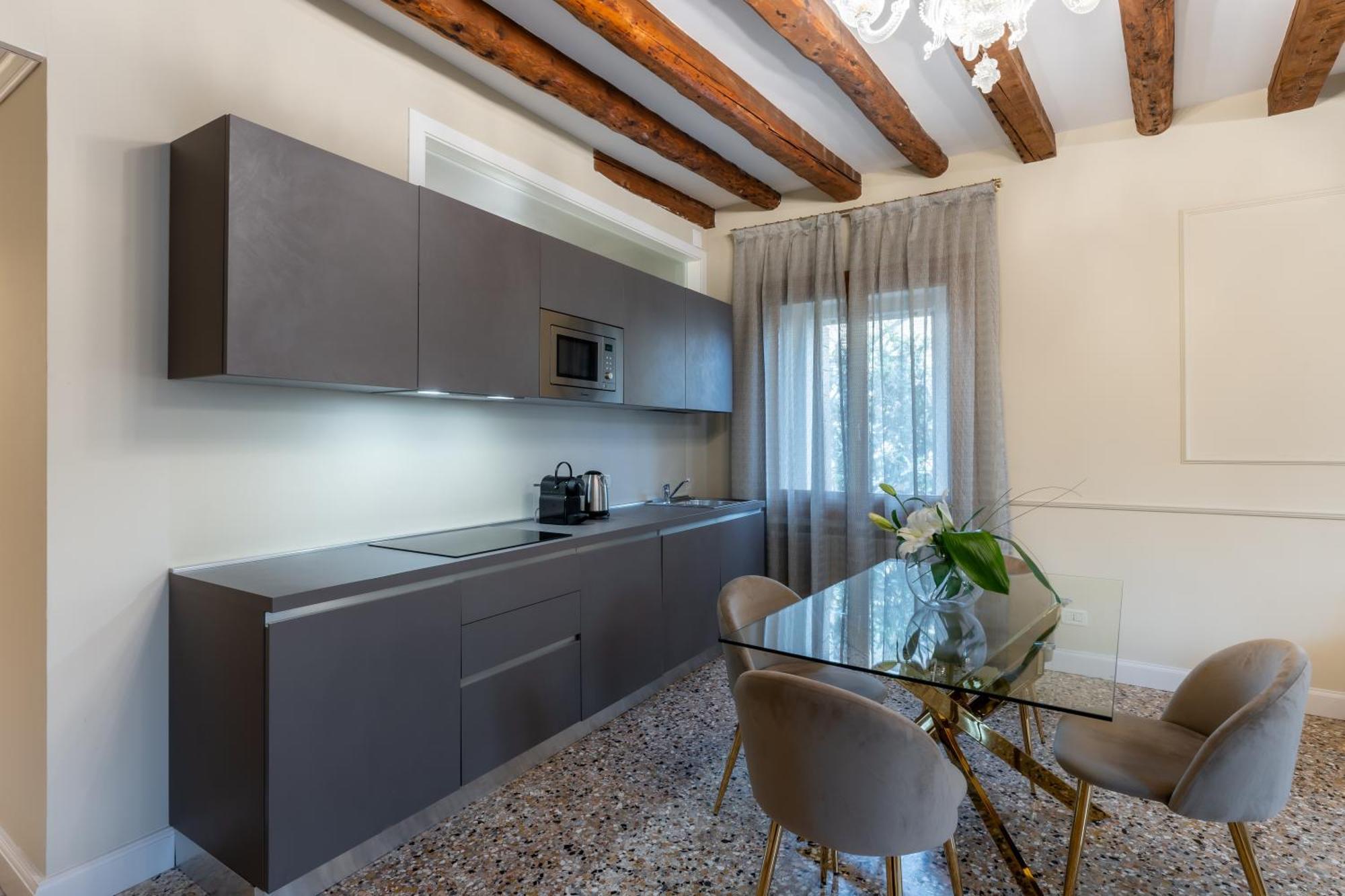 San Vio Palace Luxury Apartments 베니스 외부 사진