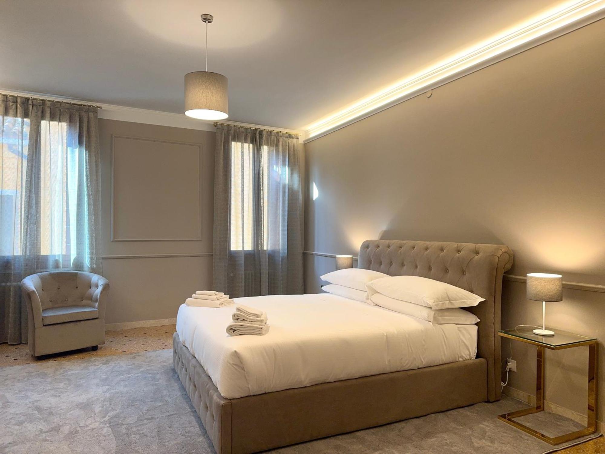 San Vio Palace Luxury Apartments 베니스 외부 사진