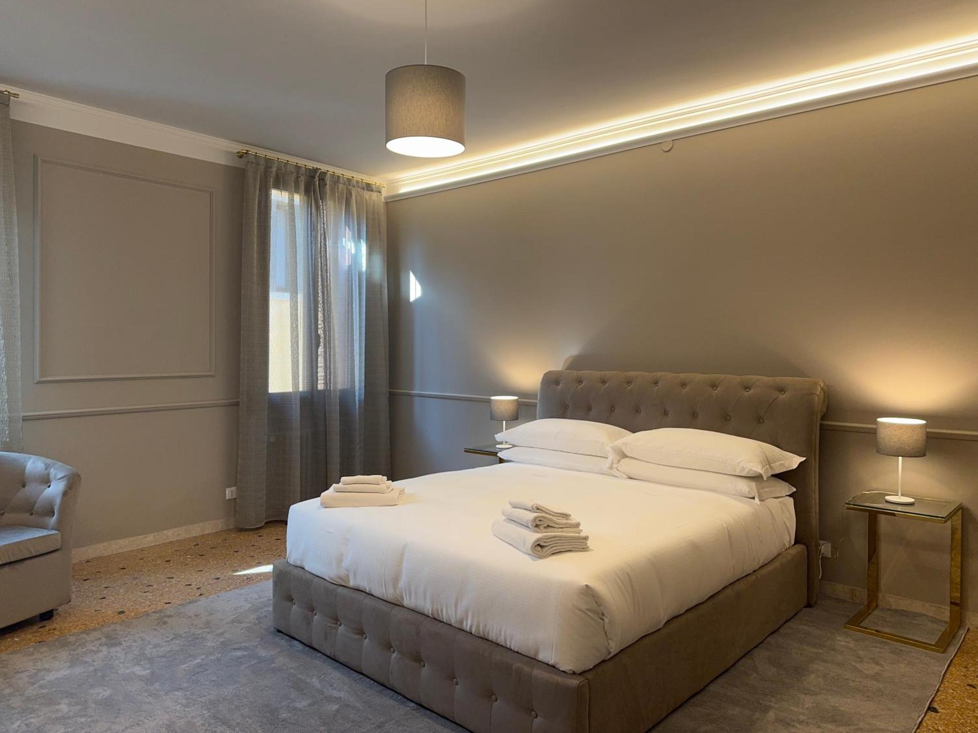 San Vio Palace Luxury Apartments 베니스 외부 사진