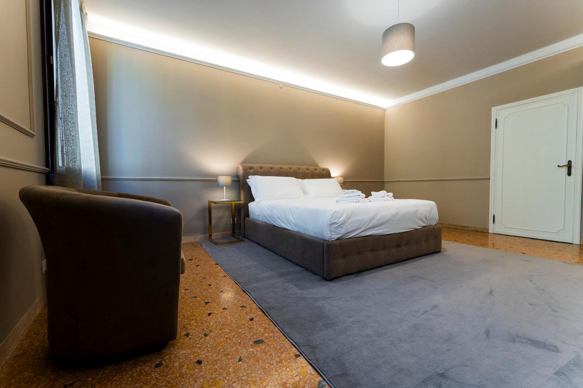 San Vio Palace Luxury Apartments 베니스 외부 사진